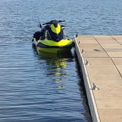 Yamaha Waverunner 3 Seater. 180hp