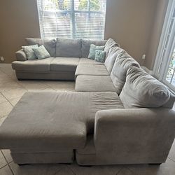 Sectional Sofa Gray / Gris (Kendall, Miami)