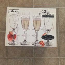 Libbey 12 Piece Champagne Flutes 5.5 Oz