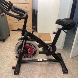 SCHWINN IC3 Indoor Exercise Bike