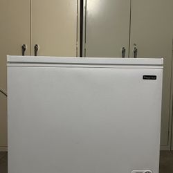 The Magic Chef  freezer 
