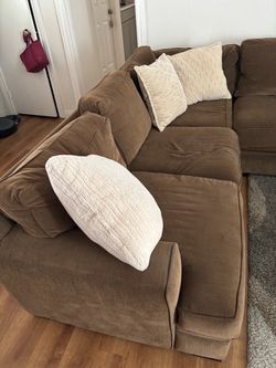 Sectional couch