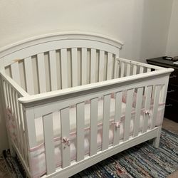 White Baby Crib And Sealy Mattress