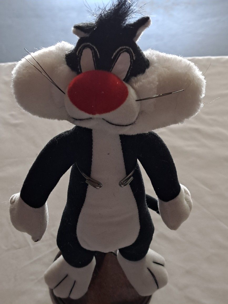 Vintage 1996 Sylvester the cat plush 12"