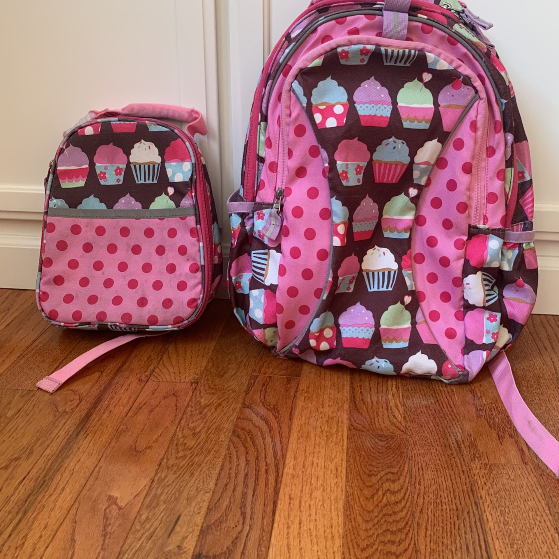 Garnet Hills Backpack and Lunchbox Set