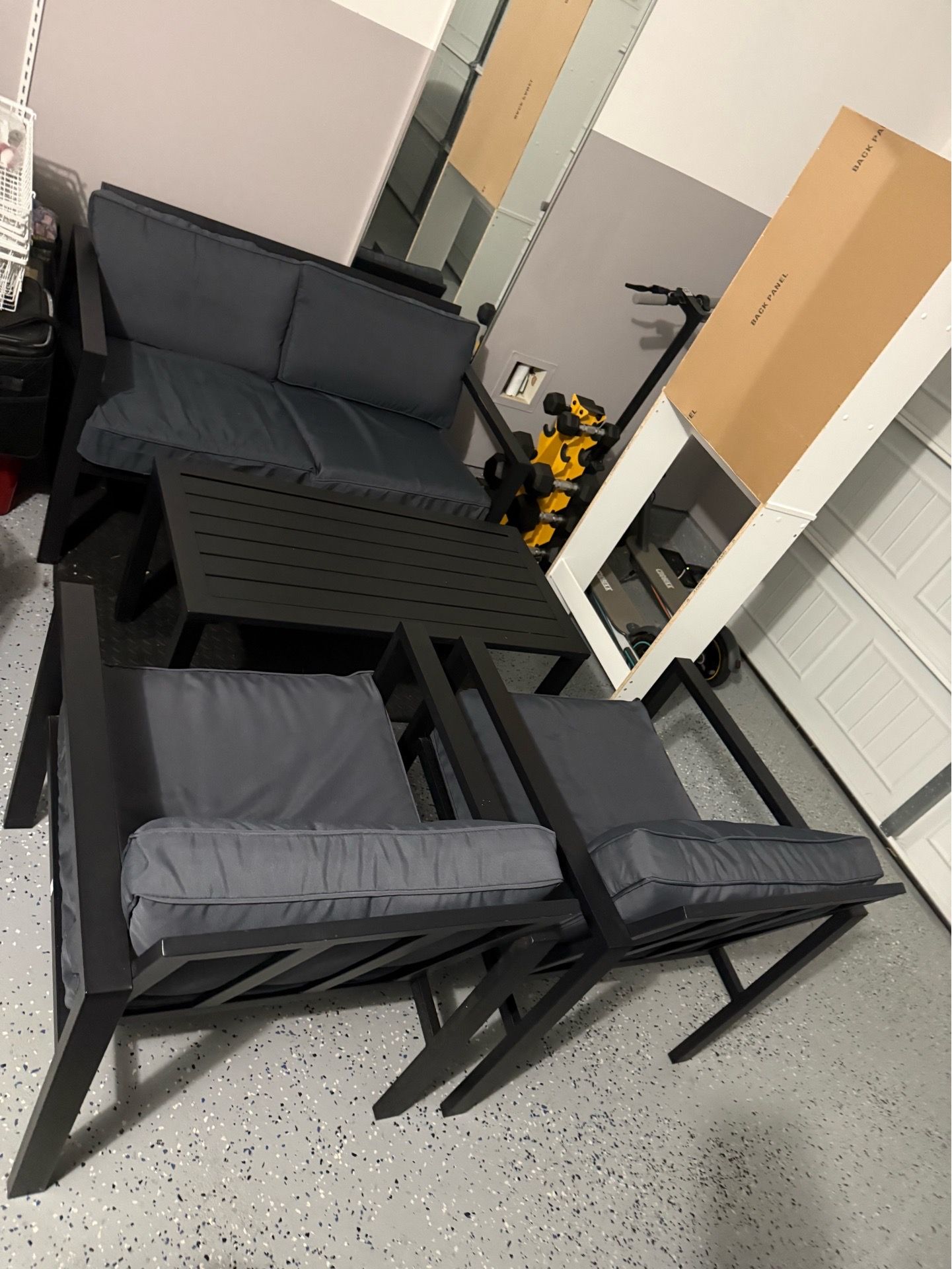 Outdoor patio furniture set