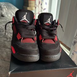 Air Jordan 4 *Red Thunder*