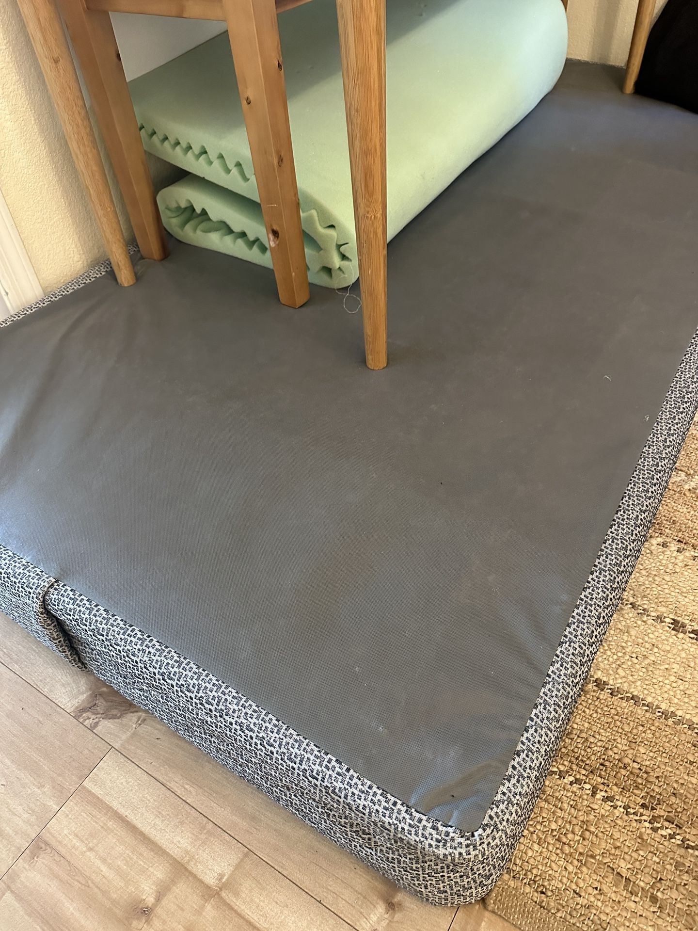 Twin Box Spring And Mattress Pad Used 4 Days Brand New 