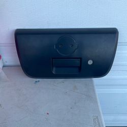 Nissan Frontier Tailgate Handle