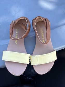 Old navy girls sandals toddler size 6