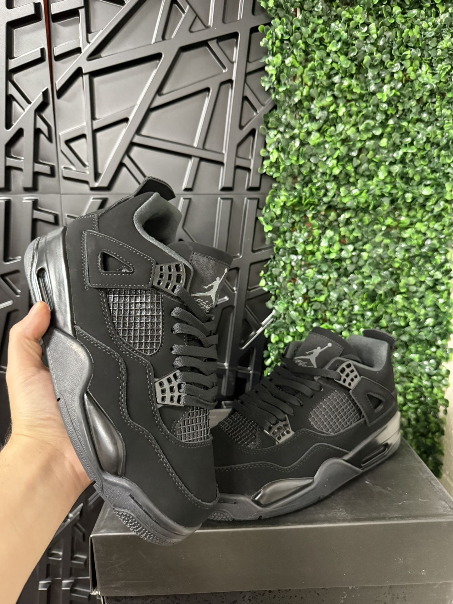 Aj4 Nike Air jordan 4 retro Black Cat Size 7,7.5,8,8.5,9,9.5,10,10.5,11,12
