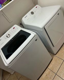 Samsung washing machine and dryer $500