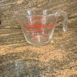 Vintage Pyrex 1 Cup/250mL Glass Measuring Cup Red Lettering & Open Handle #508