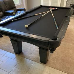 New Pool Table 8 Foot Or 7 Ft
