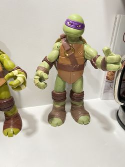 Teenage Mutant Ninja Turtles TMNT 2012 Viacom Donatello Action