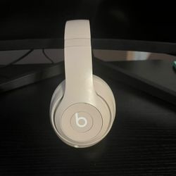 Beats (Headphones)