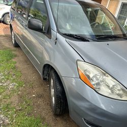 2010 Toyota Sienna