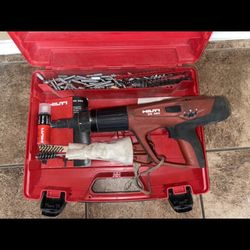 Hilti DX 460 Powder Actuated Fastening Tool Nail Gun With Case 