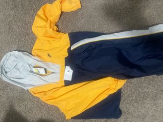 Nike brand sweatsuit