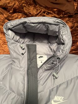 Nike Puffer Jacket Size Large 