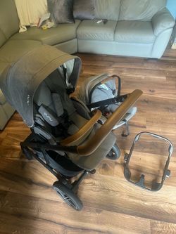 Nuna mixx with Infant Car Seat and attachment