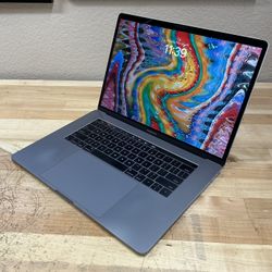 2017 15" MacBook Pro - 2.9 GHz i7 - 16GB - 500GB - 4GB GPU - 100% Battery