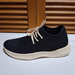 Vessi Everday Classic Men's Waterproof Sneaker  * Size: 7