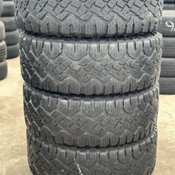35x12.50r17