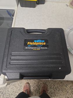 Leak detector