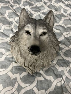 Wolf & Tiger Wall Mount