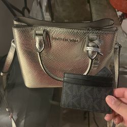 michael kors wallet and bag 