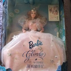 Set Of 4 HOLLYWOOD LEGENDS COLLECTION BARBIES WIZARD OF OZ NIB