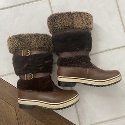 UGG Girl Boots 