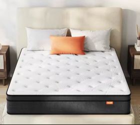 12 inch Queen Mattress - SN2503