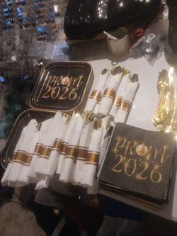 PROM - Gold 💛 and Black 🖤 Prom 2026 cake plates or cake plates - dinnerware set