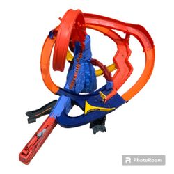 Hot Wheels Volcano Escape Play Set