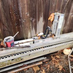 Dos Postes Y La  Barra 