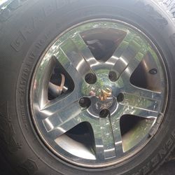 245/70 R17 General Grabber Tires