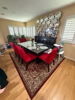 Z Gallery Dinning table