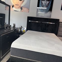 Beautiful 5 Pc Black Bedroom On Sale For Only $599