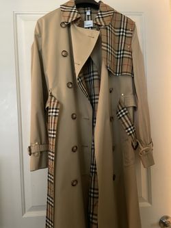 Brand New Burberry Sandridge Belted Logo Trench Coat