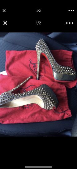 Red bottoms gold spike