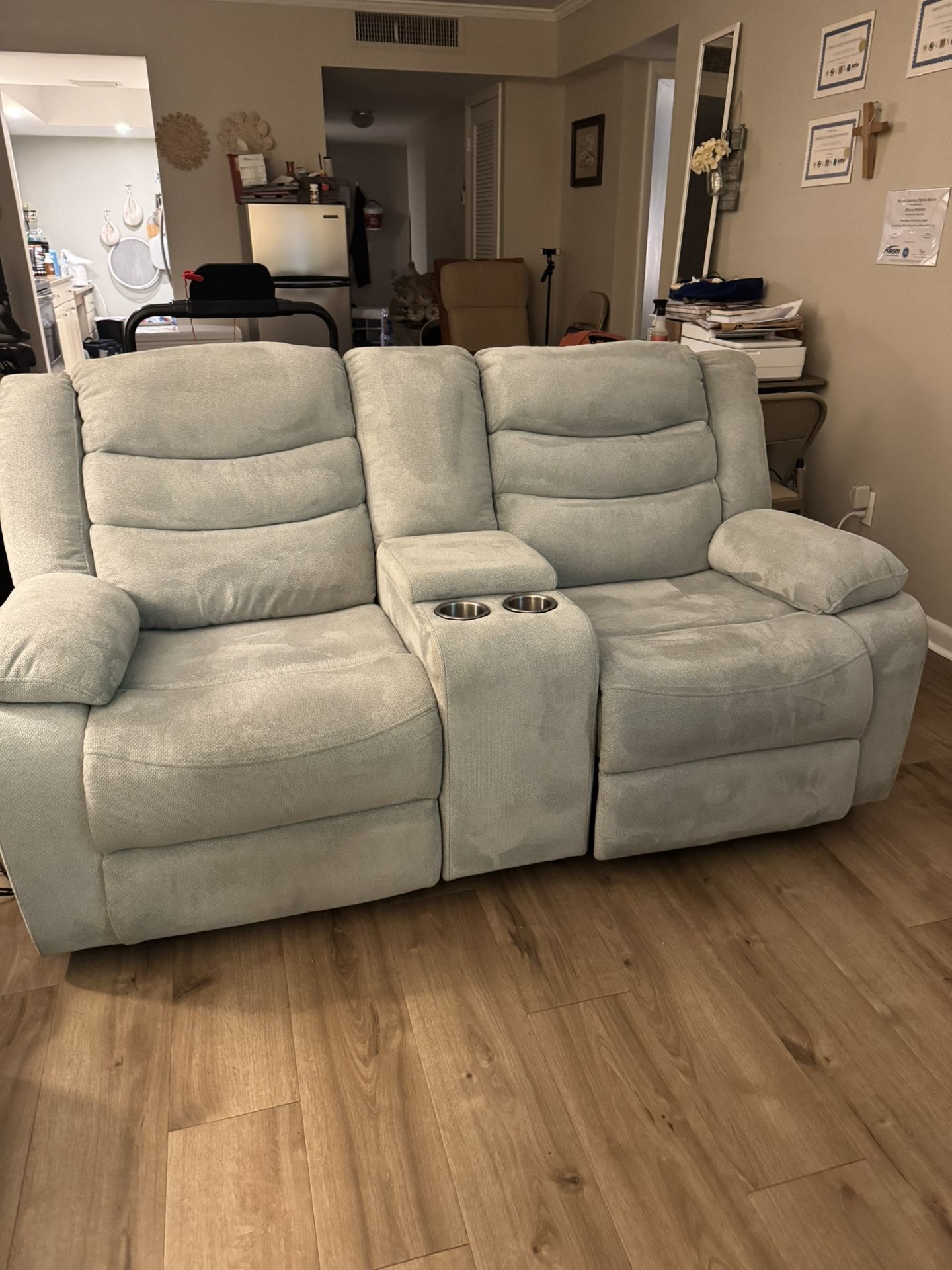 MOVING SALE! 7 PC Living Room Set. DOOR PICK UP