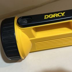 Dorcy Flashlight Yellow Full Size With 4 D Size Batteries 