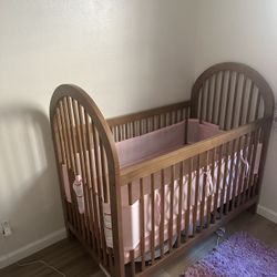 BABY CRIB