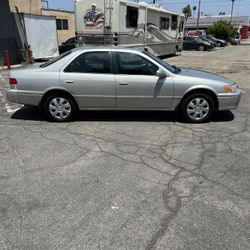 2000 Toyota Camry