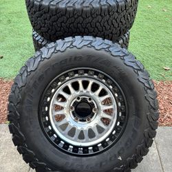 Tacoma Wheels Chevy Silverado 1500 KMC With 33 Inches Tires 