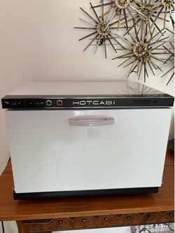 NRG  HOT TOWEL WARMER