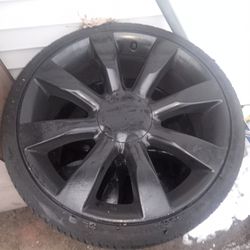 Set Of 4, 5 Lugs Wheels With Tires