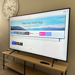 82” QLED! Samsung Smart Tv UHD HDR 4k! Flawless Picture!!